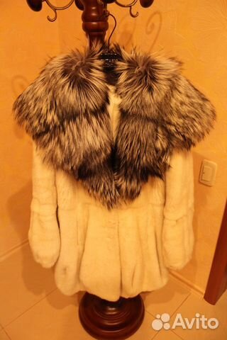 Норковая шуба баллон с капюшоном из чернобурки