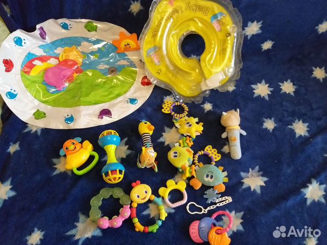 Детские игрушки и круг Детские игрушки и круг