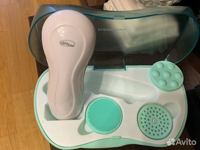 Аппарат для чистки и уходу за лицом