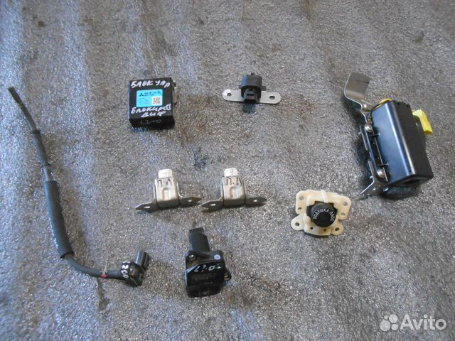 Датчик удара датчик ускорения Mitsubishi L 200