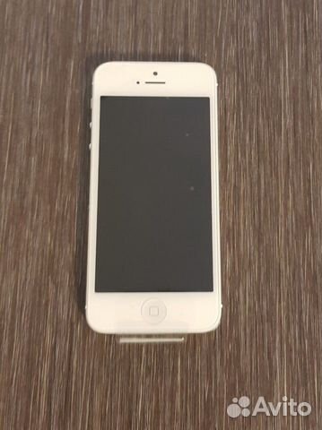 Телефон iPhone 5 Телефон iPhone 5