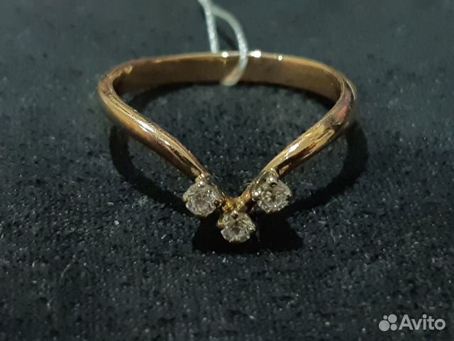 Золотое кольцо с фианитами 585 пробы