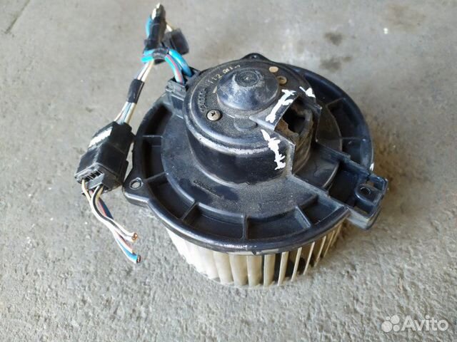 Мотор печки Toyota Land Cruiser 100 4.7 1998-2006 Мотор печки Toyota Land Cruiser 100 4.7 1998-2006