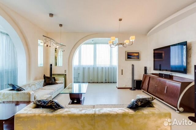 3-к квартира, 140 м², 7/24 эт.