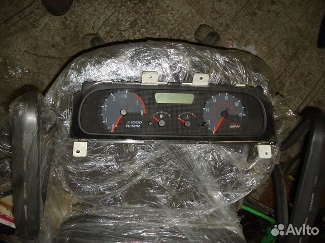Панель приборов спидометр на terrano 2 td27 2000 Панель приборов спидометр на terrano 2 td27 2000