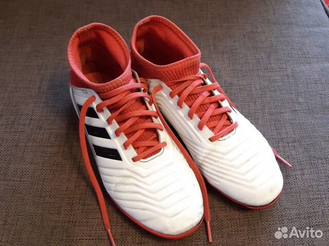 Бутсы- сороконожки футбольные Adidas, р.36 Бутсы- сороконожки футбольные Adidas, р.36