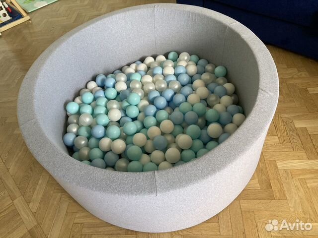 Сухой бассейн с шариками для детей
