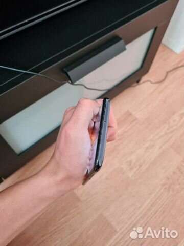 Продам Samsung Galaxy A70 2019