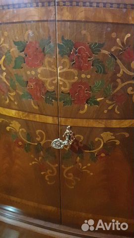 Буфет (комод) под посуду