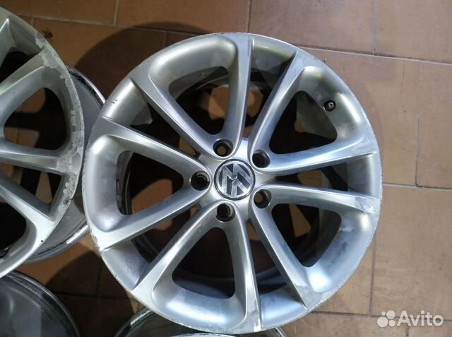 Диски бу оригинал R17 P на Volkswagen Skoda Диски бу оригинал R17 P на Volkswagen Skoda