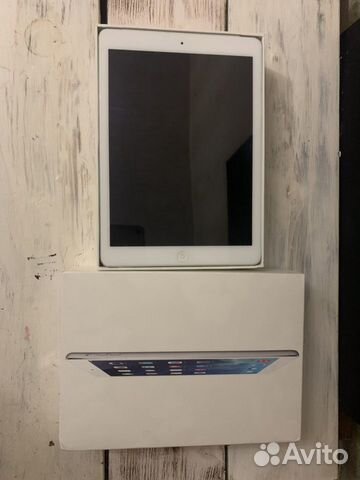 iPad Air 64 с симкой