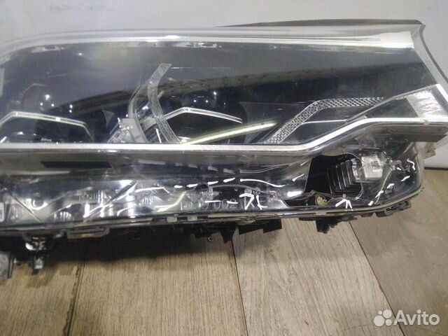 Фара лэд LED адаптив правая бу BMW 5 G30 OEM 63117