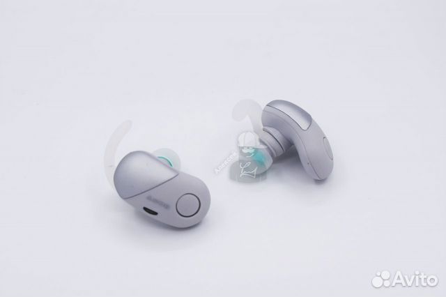 Беспроводные наушники Sony WF-SP700N спортивные Беспроводные наушники Sony WF-SP700N спортивные