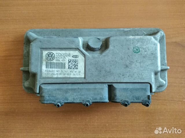 Эбу (блок управления двигателем) Skoda Fabia 2008г Эбу (блок управления двигателем) Skoda Fabia 2008г