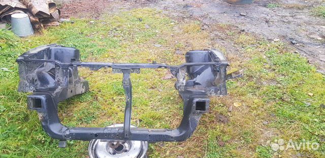 Митсубиши каризма