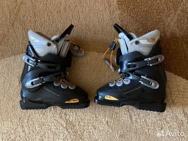 Горнолыжные ботинки