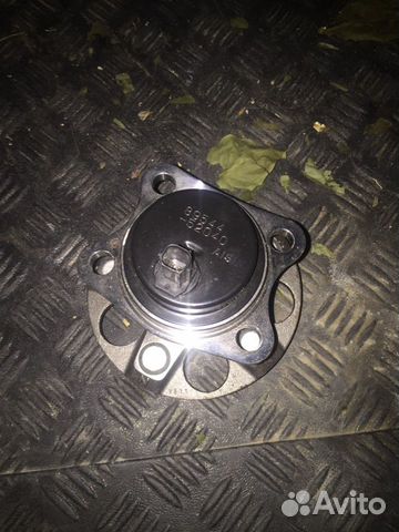 Задняя ступица в сборе Toyota Prius ZVW30