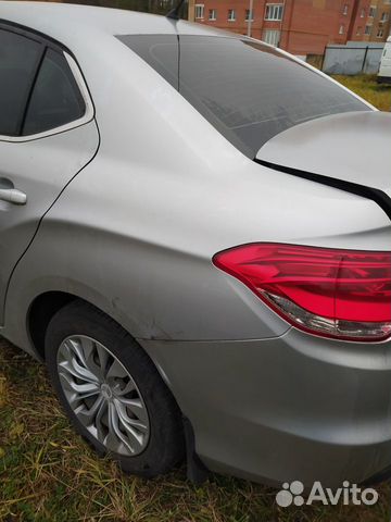 Левое заднее крыло ситроен с4 в7 седан серое