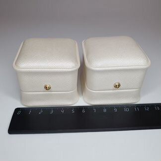 Коробка футляр для кольца белая