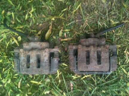 Суппорта передние Ниссан Максима J30 1993г