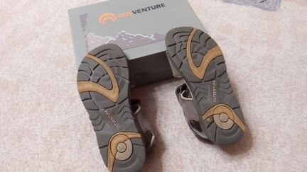 Продам сандалии Outventure