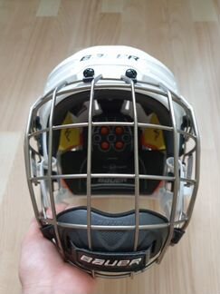 Шлем для хоккея