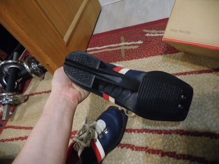 Ботинки лыжные