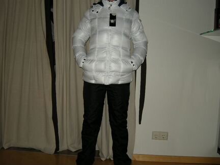 Теплая белая куртка 44-46размер