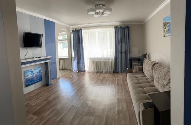 4-к. квартира, 65 м², 1/9 эт.