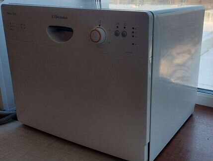 Посудомоечная машина Electrolux ESF 2430 W