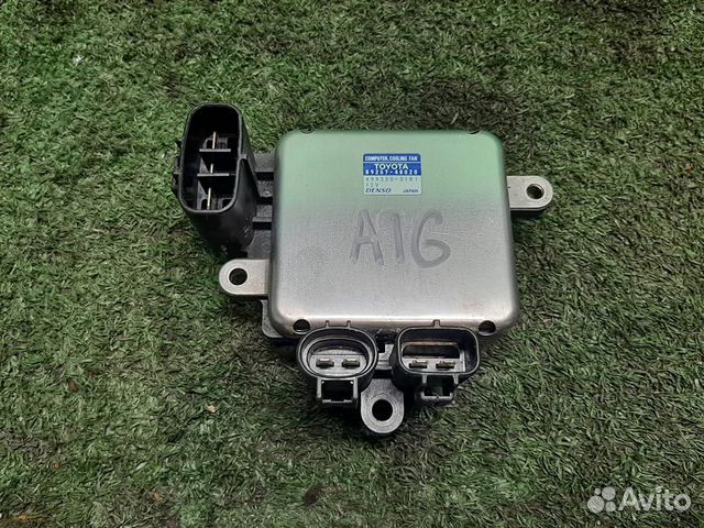 Блок управления вентилятором охлаждения Lexus RX3