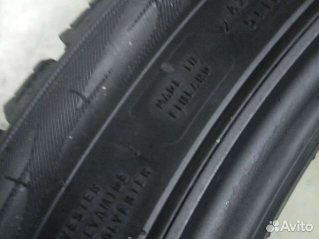 Nokian Tyres Hakkapeliitta R3 245/40 R19 98T