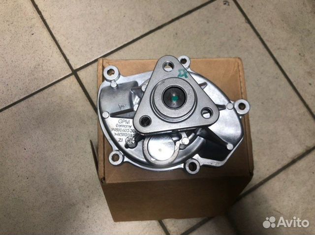 Помпа Porsche 2012