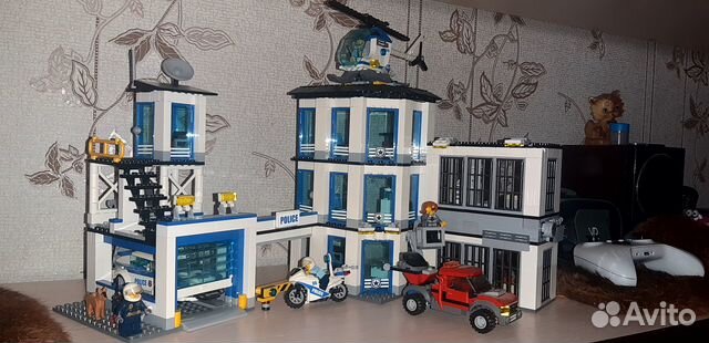 Lego City полицейский участок 601141