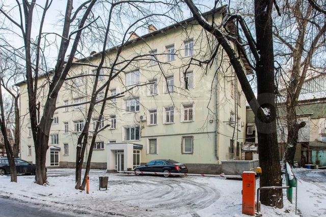 Здание c арендаторами