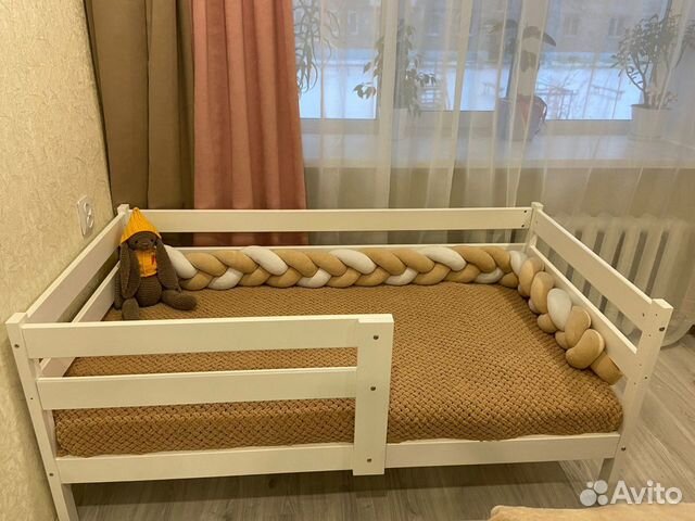 Детская софа из массива с бортиком