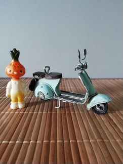 Мотороллер игрушка. СССР. Металл