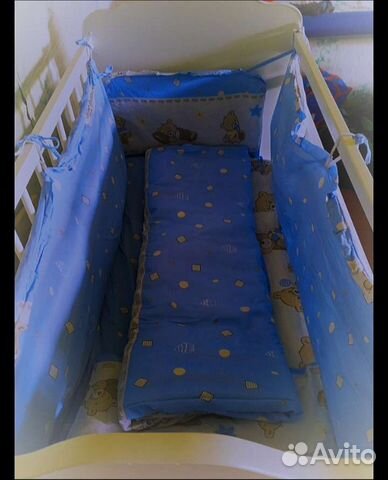 Детская кровать с маятником и ящиком