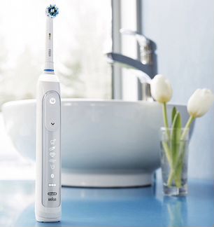 Электрическая зубная щётка Oral-B Genius 9000