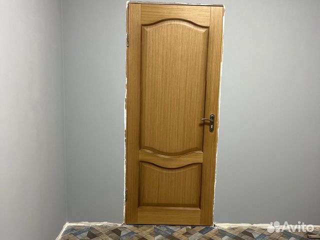 Двери полотно дубовый шпон, фурнитура, массив