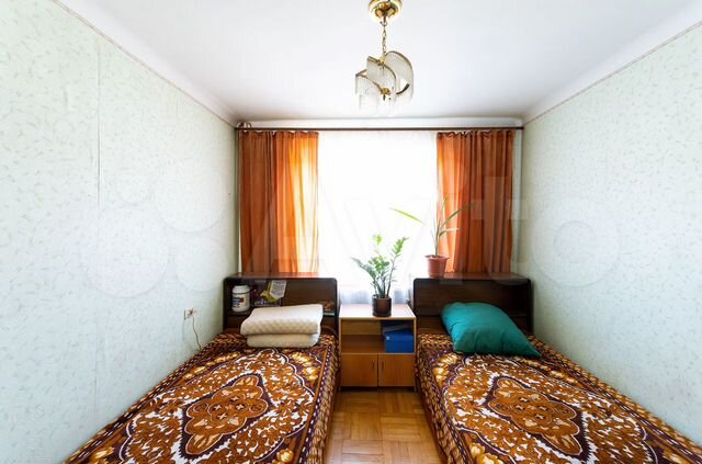 4-к. квартира, 79 м², 2/9 эт.