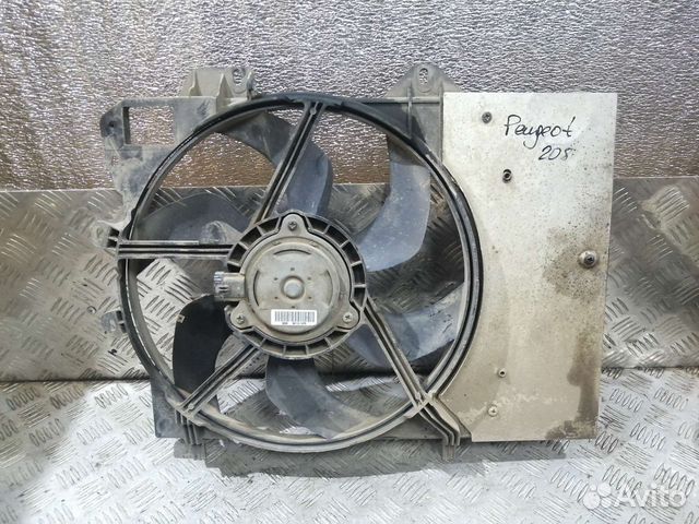 Вентилятор охлаждения Peugeot 208