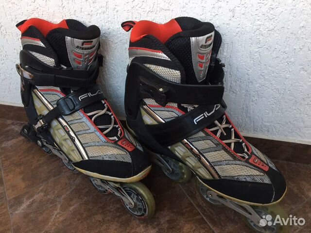 Роликовые коньки