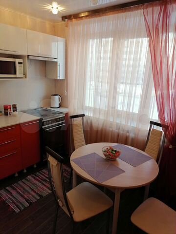 2-к. квартира, 54 м², 2/9 эт.