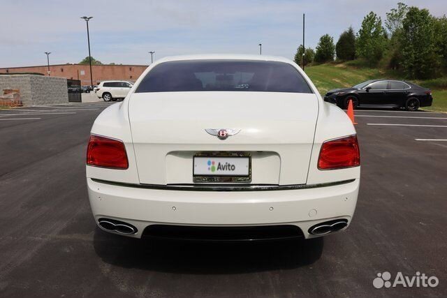 Bentley Flying Spur 4.0 AT, 2018, 26 300 км