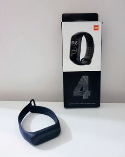 Фитнес браслет xiaomi mi band 4
