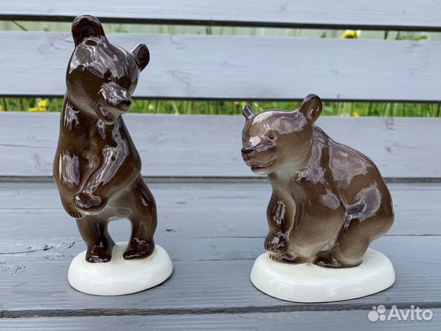 Бурый медведь фарфоровая статуэтка