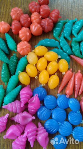 Ёлочные игрушки пластмассовые