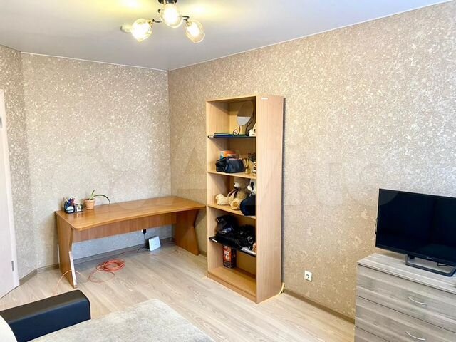 1-к. квартира, 35 м², 8/10 эт.