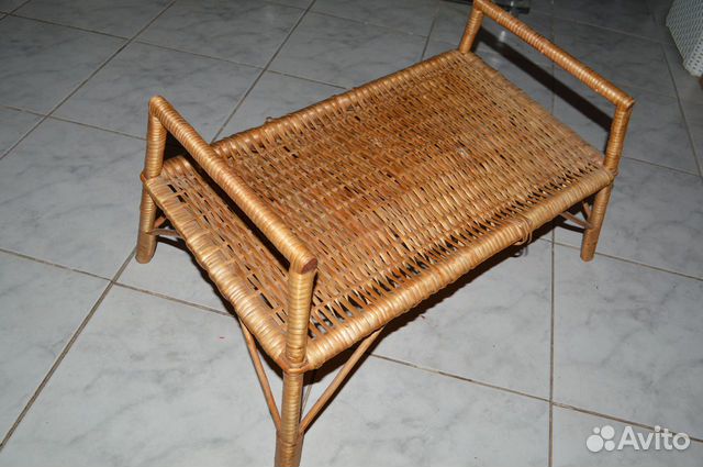 Кофейный столик из натуральной лозы